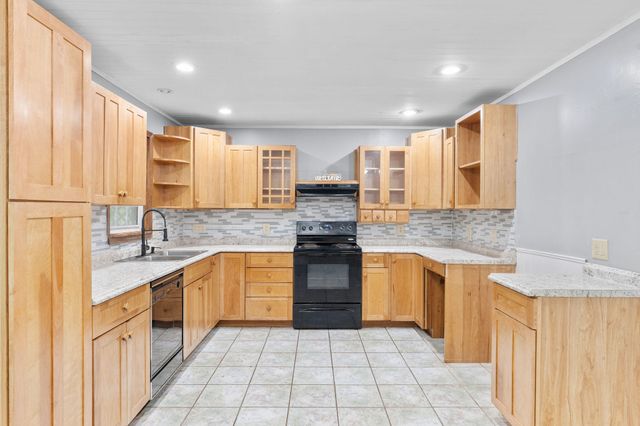 3012 W Countryside Drive, Springfield, MO 65807