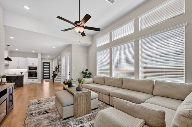 624 Treaty Oak Drive, Lewisville, TX 75056