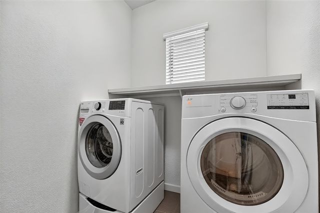 624 Treaty Oak Drive, Lewisville, TX 75056