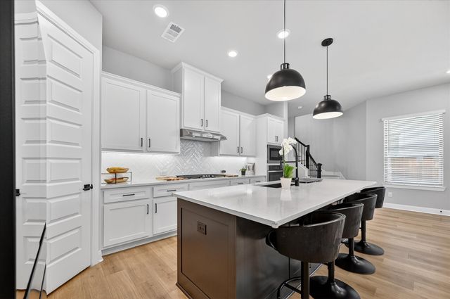 624 Treaty Oak Drive, Lewisville, TX 75056