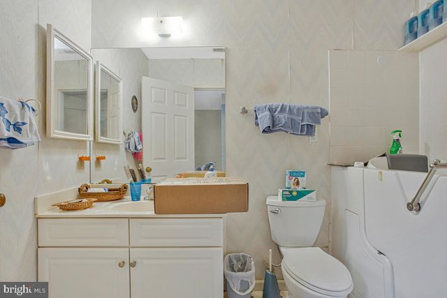 1182 BAY HIGHLANDS DR, Annapolis, MD 21403
