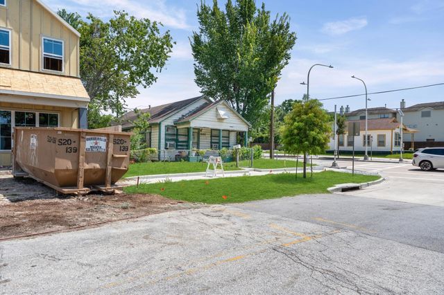 801 W 22nd Street, Houston, TX 77008
