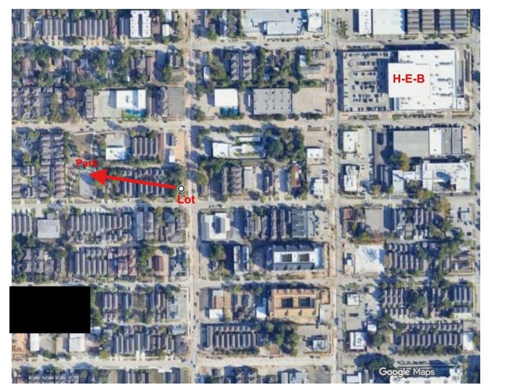 Image 1 of property listing at 801 W 22nd Street, Houston, TX 77008
