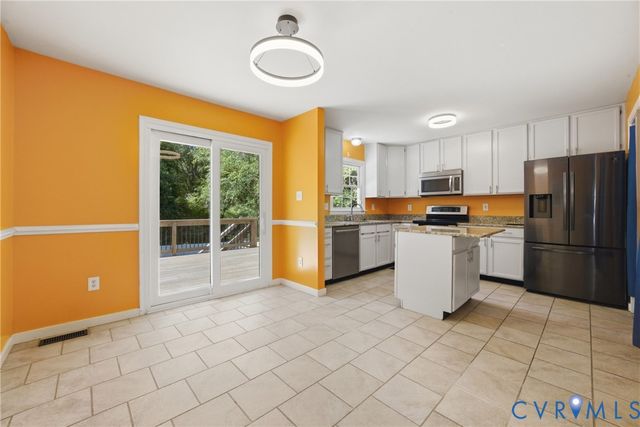 2512 Brookforest Rd, Midlothian, VA 23112
