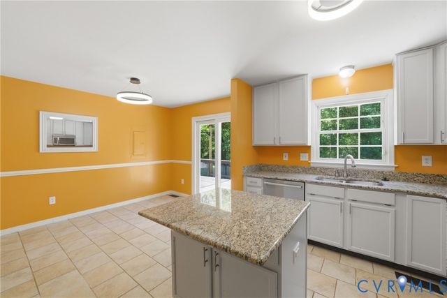 2512 Brookforest Rd, Midlothian, VA 23112