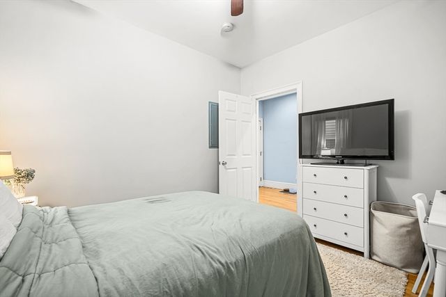 12 I St 1, Boston, MA 02127