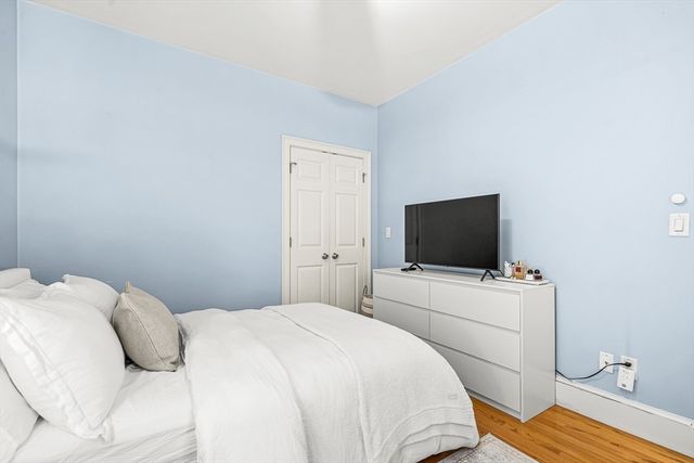 12 I St 1, Boston, MA 02127