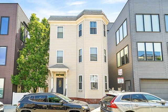 12 I St 1, Boston, MA 02127