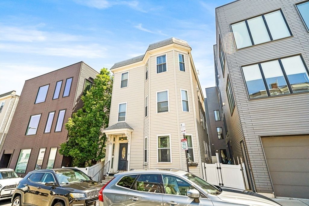 12 I St 1, Boston, MA 02127