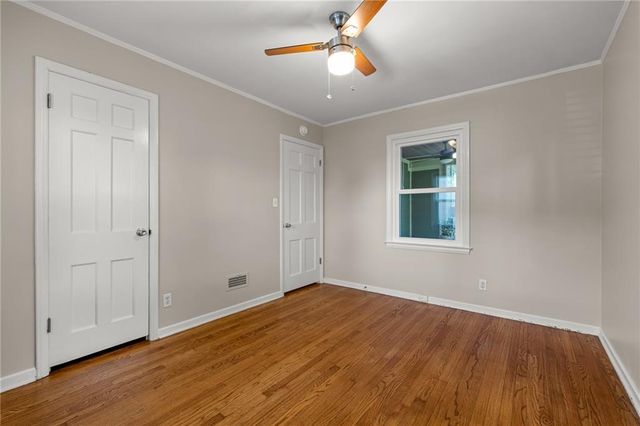 5813 RIGGS Street, Mission, KS 66202