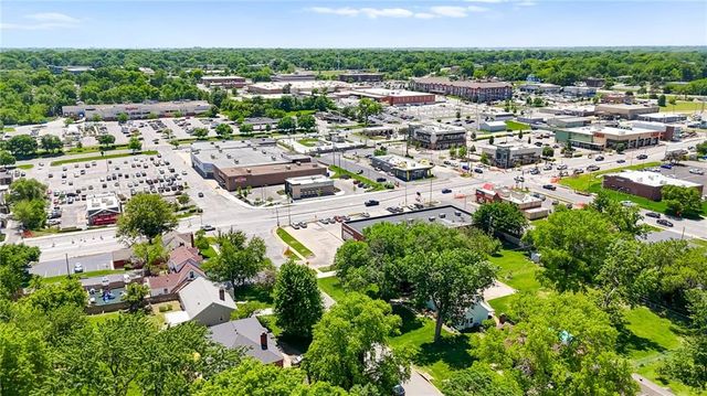 5813 RIGGS Street, Mission, KS 66202