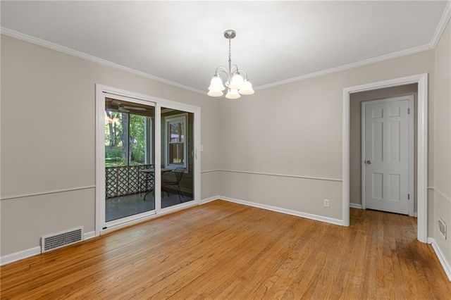5813 RIGGS Street, Mission, KS 66202