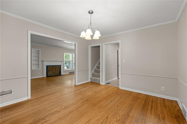 5813 RIGGS Street, Mission, KS 66202