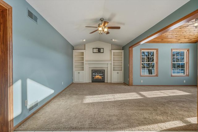 2563 Colony Circle, Saint Cloud, MN 56303