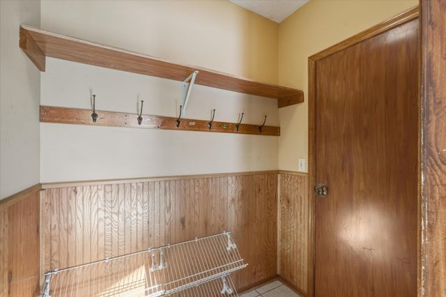 2563 Colony Circle, Saint Cloud, MN 56303