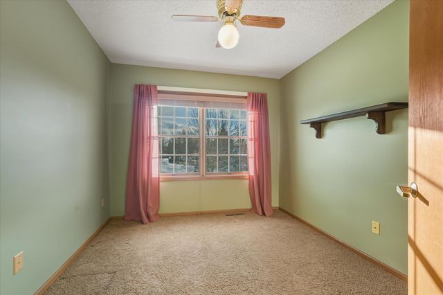 2563 Colony Circle, Saint Cloud, MN 56303