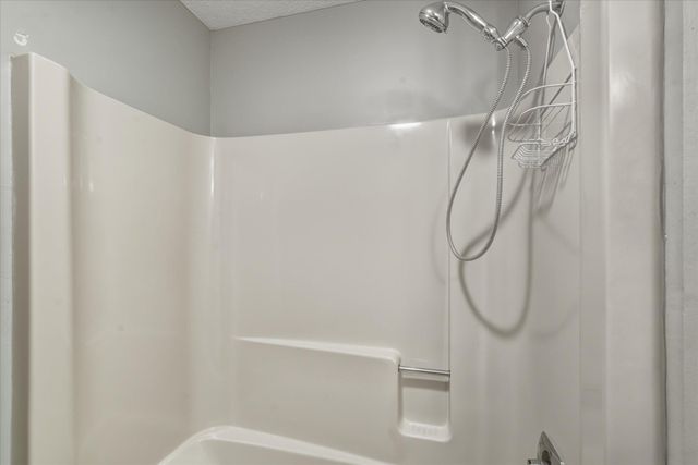 2563 Colony Circle, Saint Cloud, MN 56303