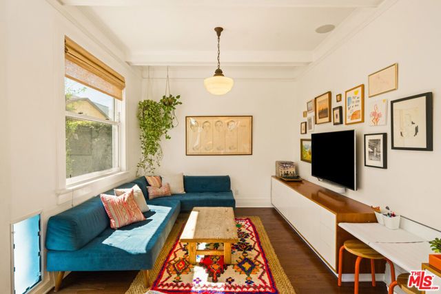 1062 Sanborn Avenue, Los Angeles, CA 90029