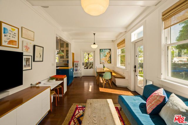 1062 Sanborn Avenue, Los Angeles, CA 90029