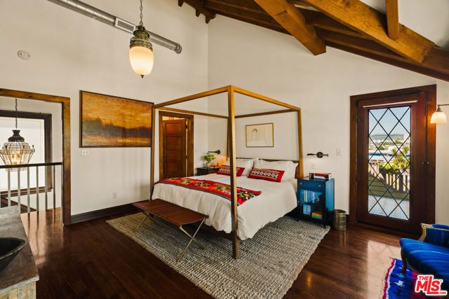 1062 Sanborn Avenue, Los Angeles, CA 90029