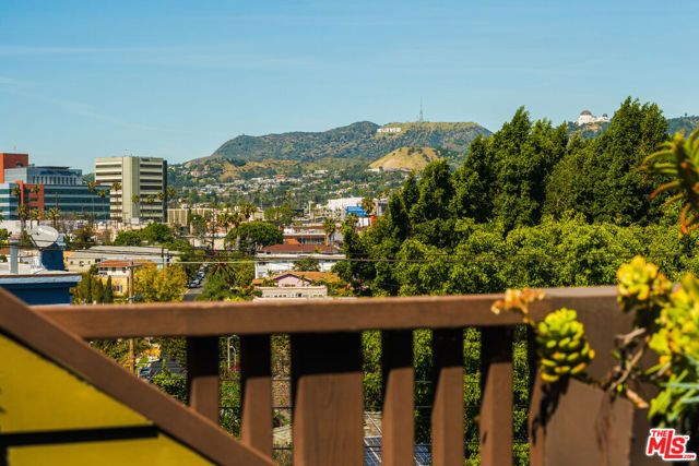 1062 Sanborn Avenue, Los Angeles, CA 90029