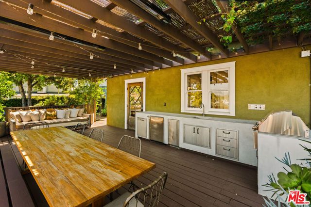 1062 Sanborn Avenue, Los Angeles, CA 90029