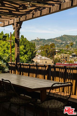 1062 Sanborn Avenue, Los Angeles, CA 90029