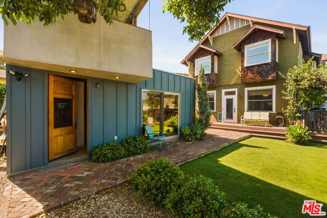 1062 Sanborn Avenue, Los Angeles, CA 90029