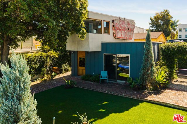 1062 Sanborn Avenue, Los Angeles, CA 90029