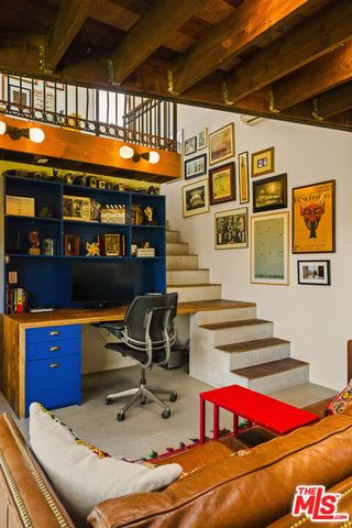 1062 Sanborn Avenue, Los Angeles, CA 90029