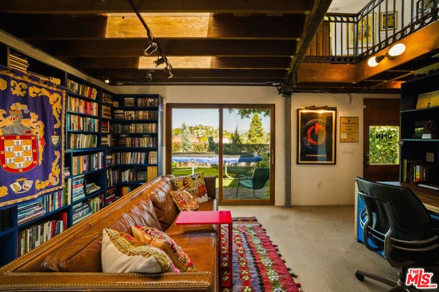 1062 Sanborn Avenue, Los Angeles, CA 90029