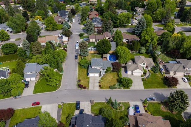 3901 S Sunderland Dr, Spokane Valley, WA 99206