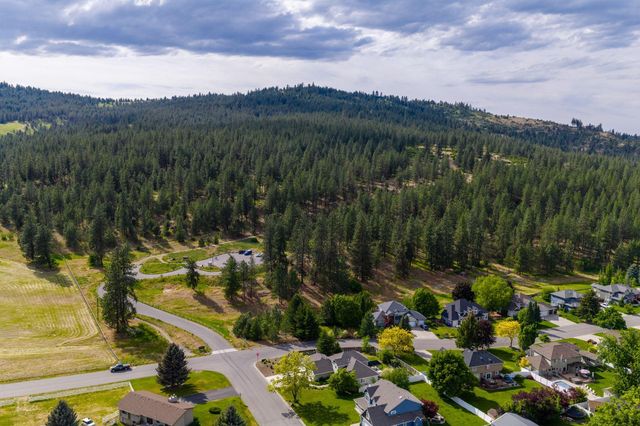 3901 S Sunderland Dr, Spokane Valley, WA 99206