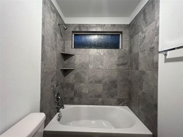 115 Vintage DR, San Marcos, TX 78666