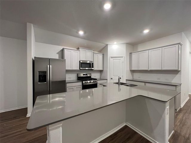 115 Vintage DR, San Marcos, TX 78666
