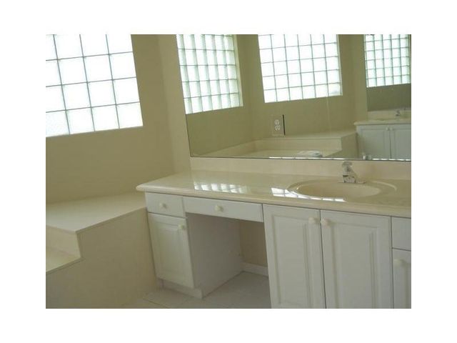 6740 NW 105th Lane, Parkland, FL 33076