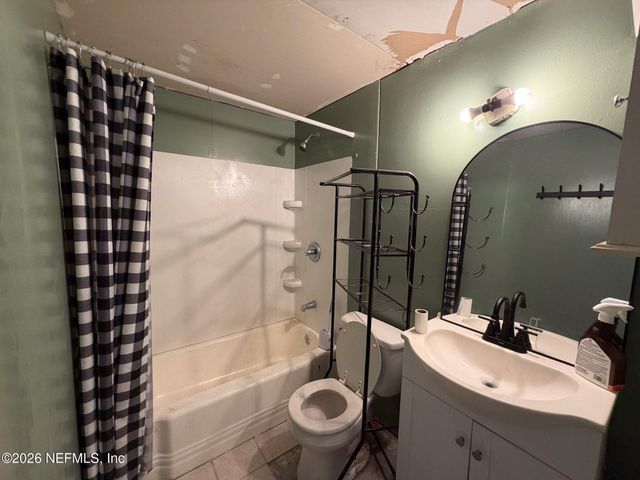 5895 WHITE SANDS Road, Keystone Heights, FL 32656