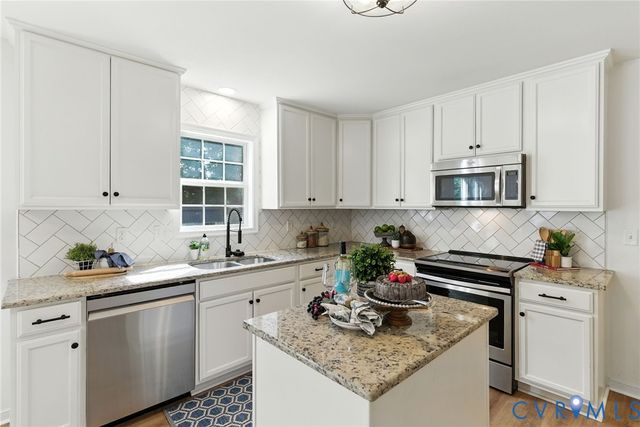 7434 Sandy Ln, Mechanicsville, VA 23111