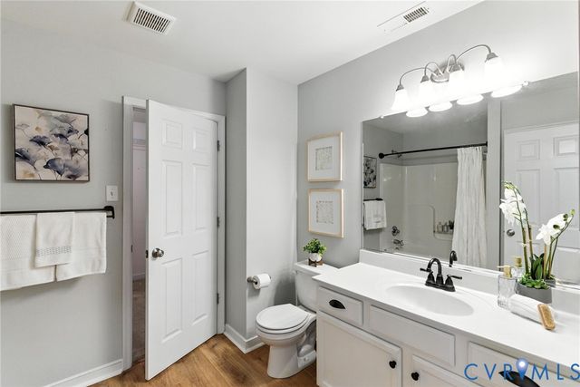 7434 Sandy Ln, Mechanicsville, VA 23111