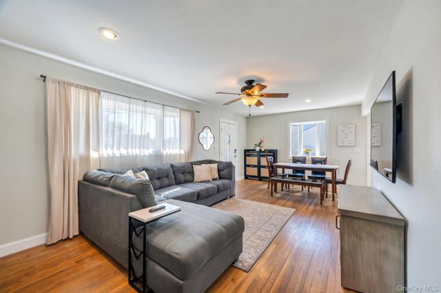 28 Saint Joseph Avenue, Ronkonkoma, NY 11779