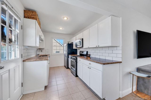 28 Saint Joseph Avenue, Ronkonkoma, NY 11779