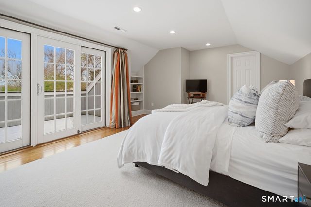 32 Burnham Hill, Westport, CT 06880