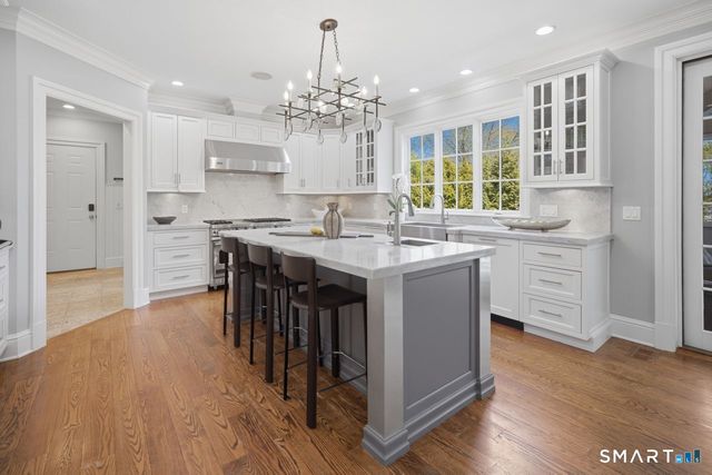 32 Burnham Hill, Westport, CT 06880