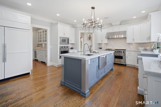 32 Burnham Hill, Westport, CT 06880