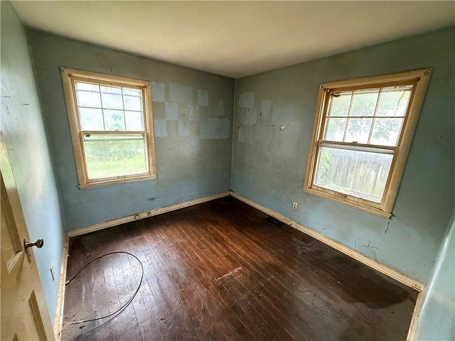 7 E 85th Street, Kansas City, MO 64114