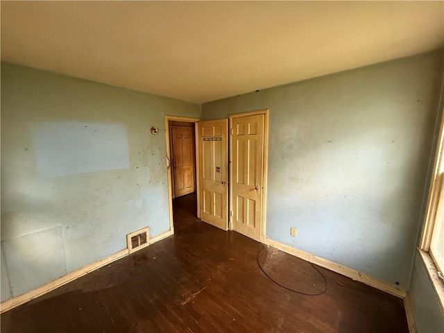 7 E 85th Street, Kansas City, MO 64114