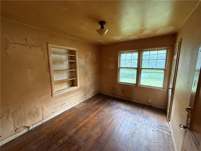 7 E 85th Street, Kansas City, MO 64114