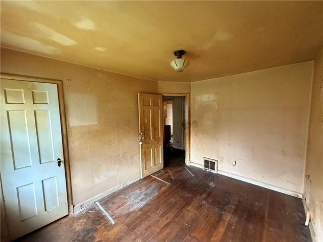 7 E 85th Street, Kansas City, MO 64114