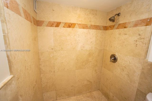 1228 West Ave 513, Miami Beach, FL 33139