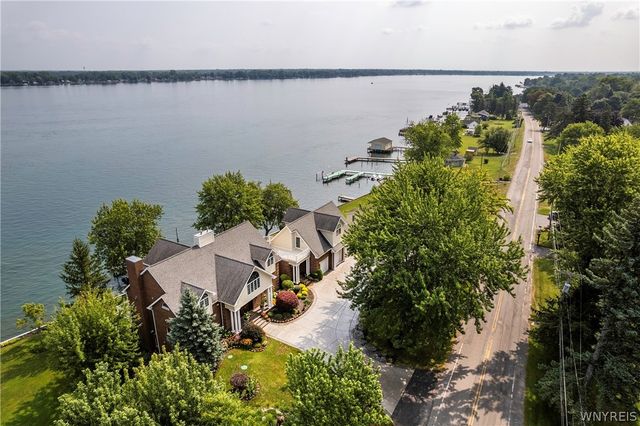 4875 East River Road, Grand Island, NY 14072